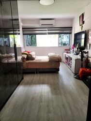 Blk 330 Bukit Batok Street 33 (Bukit Batok), HDB Executive #574438551